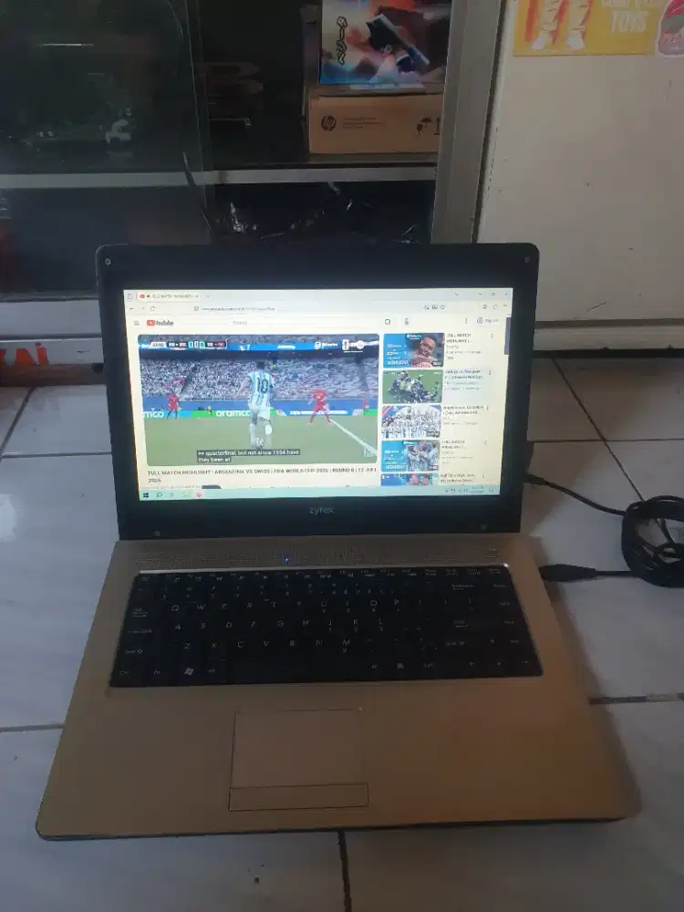 Laptop Zyrex Windows 10