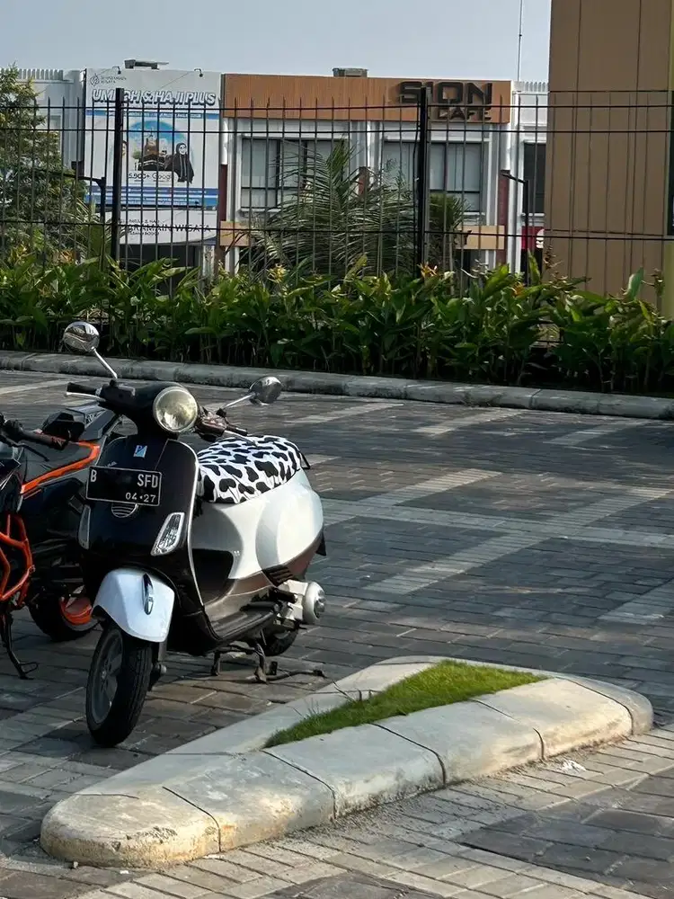 Vespa LX150 2V tahun 2012