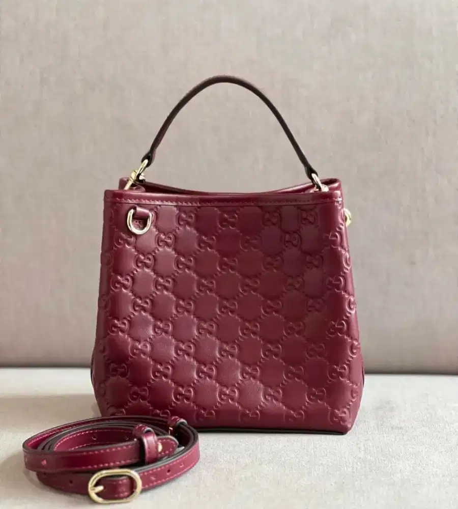 Preloved Gucci GG Emblem