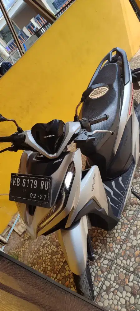 Vario 2022 matic like new plat Daerah