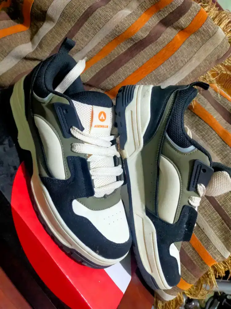 SEPATU AIRWALK DICE