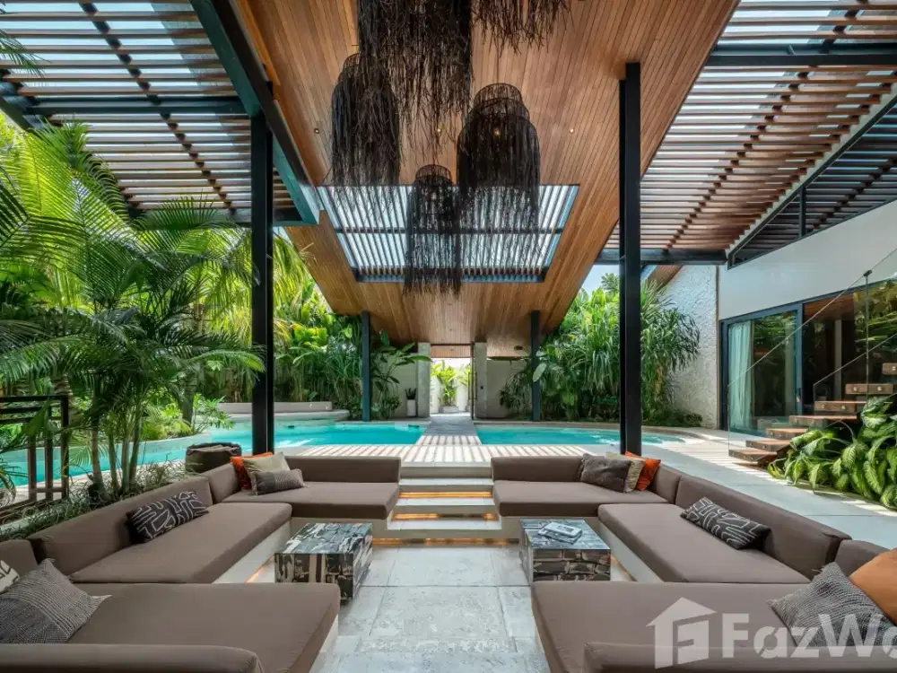 6 Bedroom Villa for sale in Kerobokan, Bali