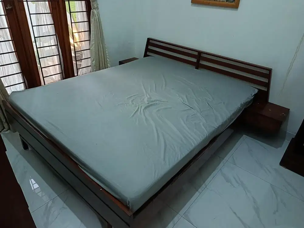 Tempat Tidur Antik Jati 160x200