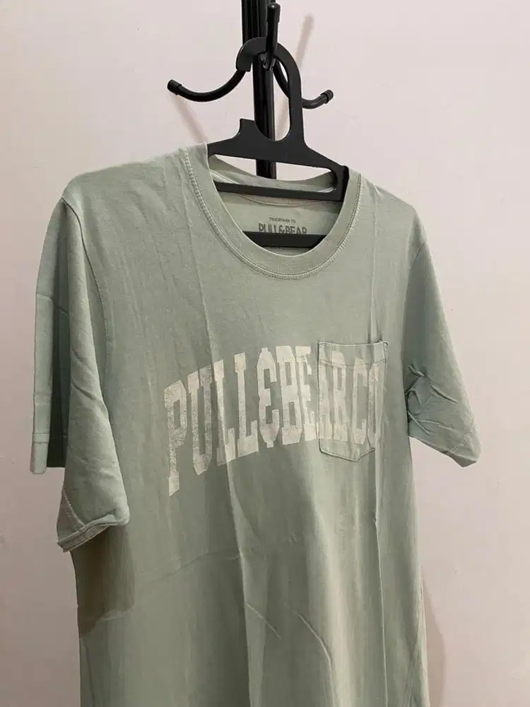 PRELOVED KAOS PULL&BEAR