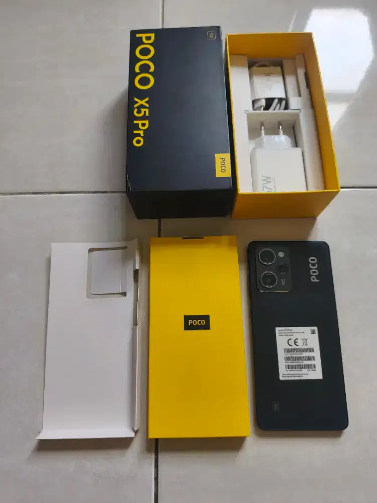 Poco x5 pro 5G 8/256 hitam mulus resmi