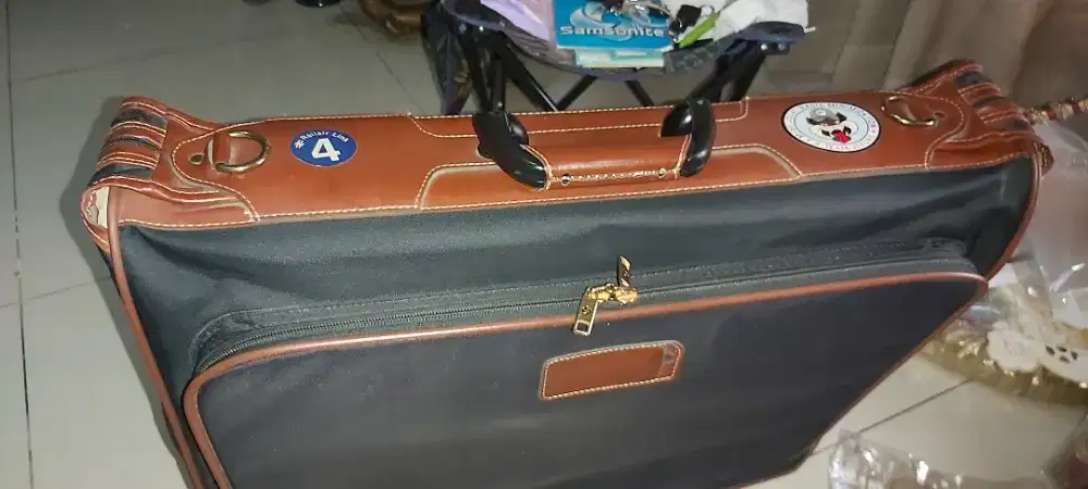 Tas koper jas utk traveling