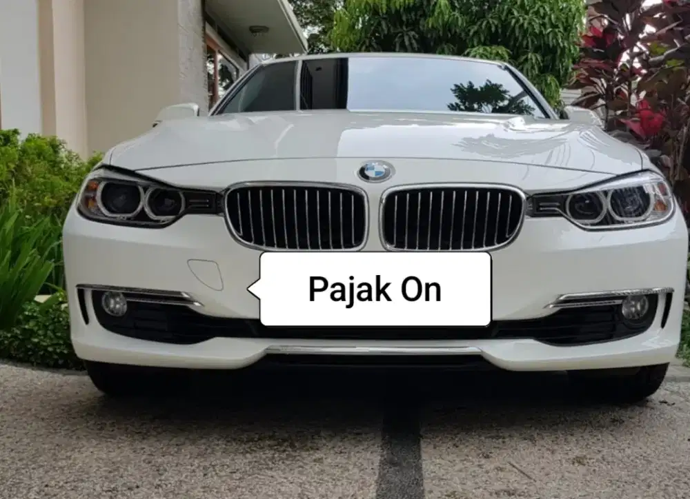 BMW 328i thn 2014 Pemakai/Low KM 49/service rec.Full ORI/B jktPajakOn