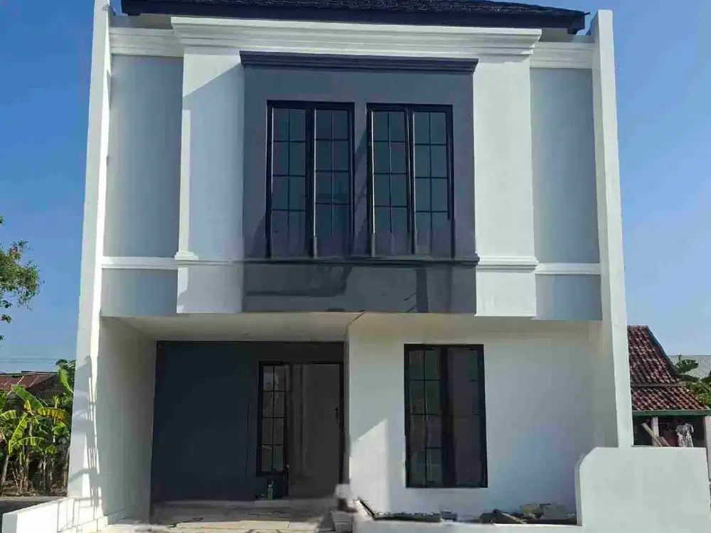 RUMAH CANTIK MINIMALIS 2 LANTAI MODERN DALAM PERUMAHAN STRATEGIS DI PINGGIR JALAN UTAMA MAJENANG