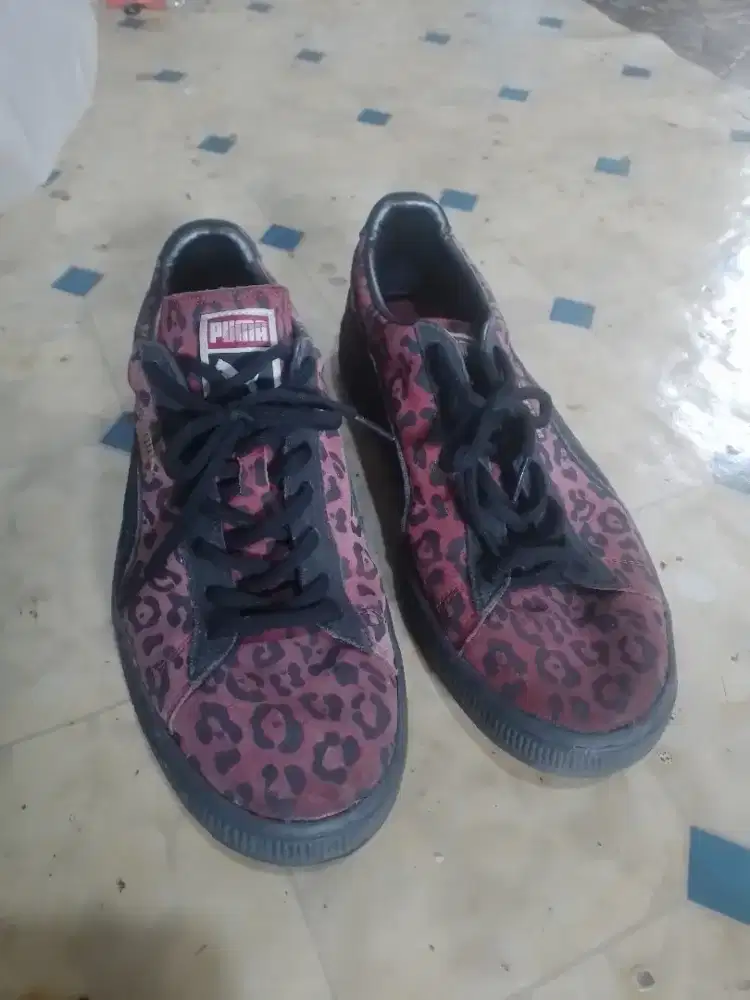 Sepatu puma sued size 42,5 ori
