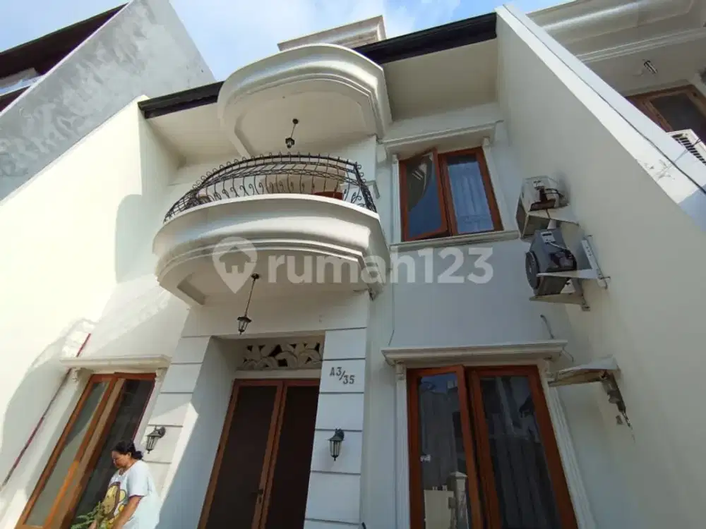 Jual Murah......Rumah3 Lantai.....4 Kamar..... Bebas Banjir di Villa Permata Kelapa Gadinggading