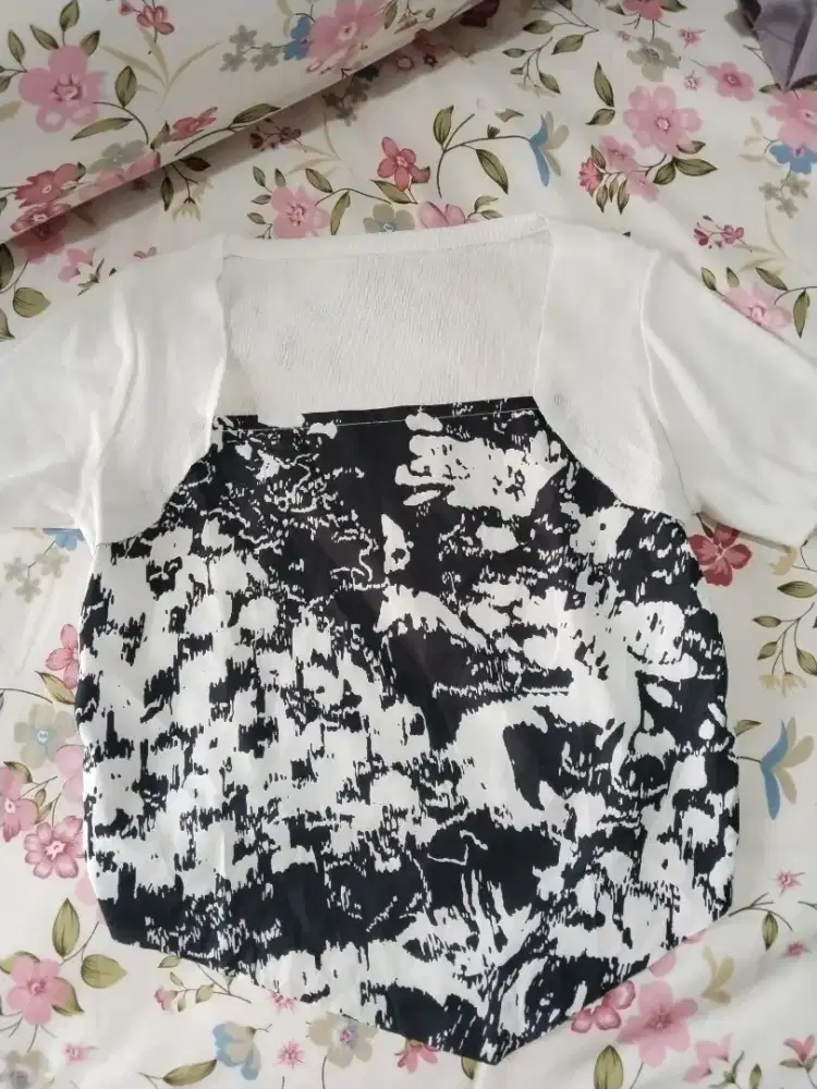Atasan wanita , preloved