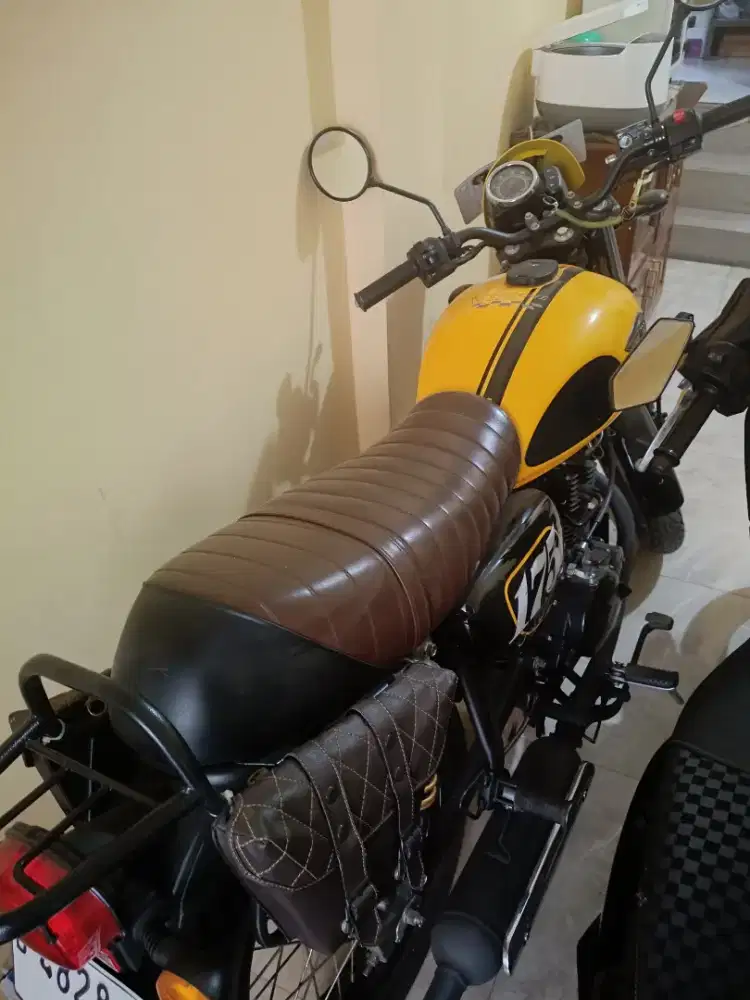 Kawasaki W175 cafe
