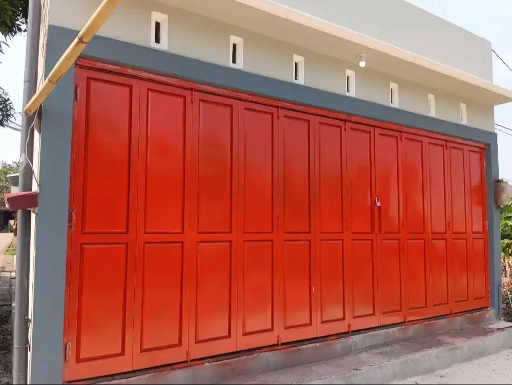 Pintu garasi besi ruko