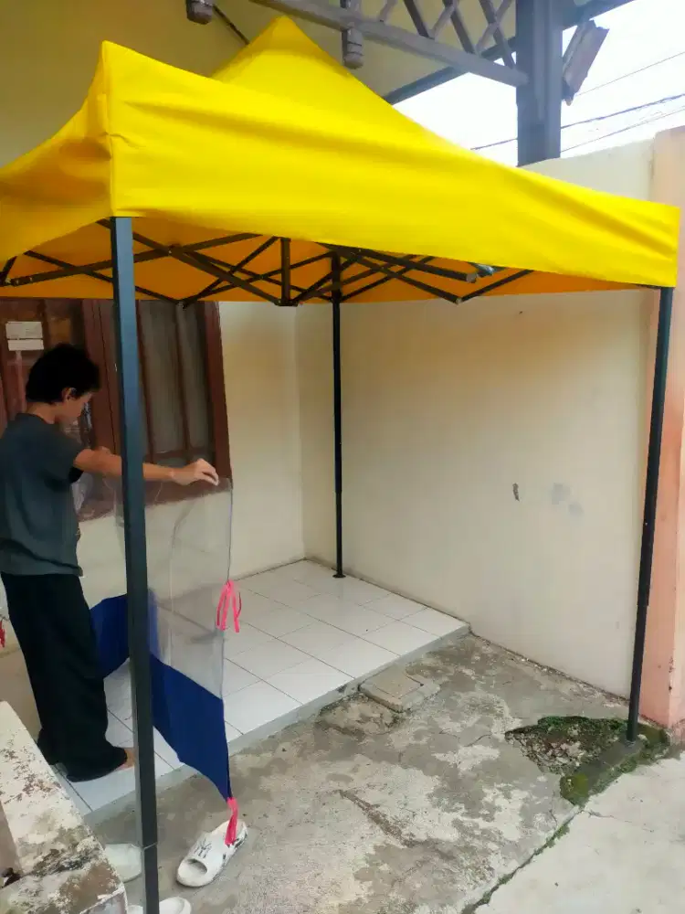 Di sewakan tenda matic 2x2 & 3x3