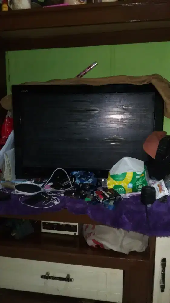 Tv second dijual cepat bisa nego