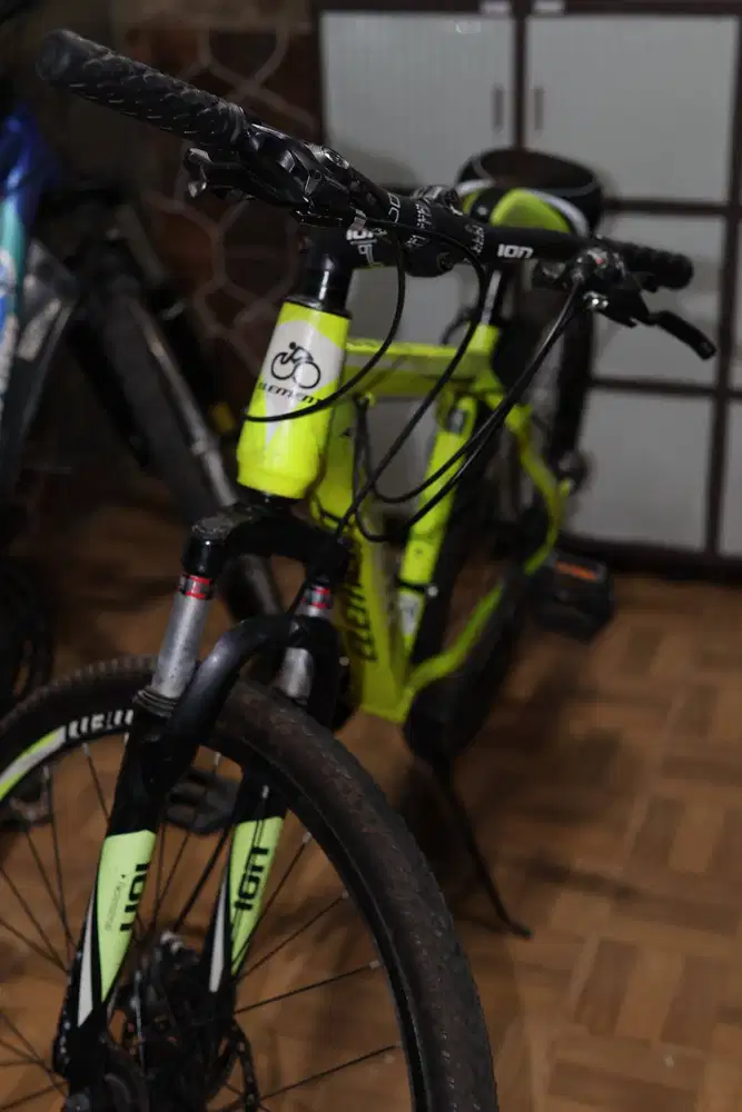 Sepeda Gunung MTB Element Alton - Warna Stabilo Mulus Siap Pakai