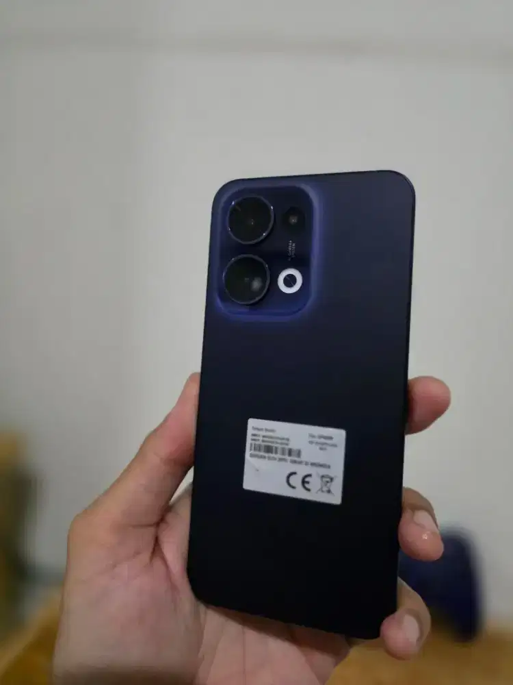 Oppo reno 13 5g Ram 12gb/256gb