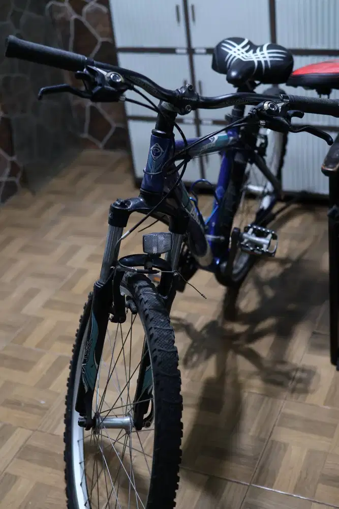 Sepeda MTB Polygon Premier 2.0 Blue - Groupset Shimano Original