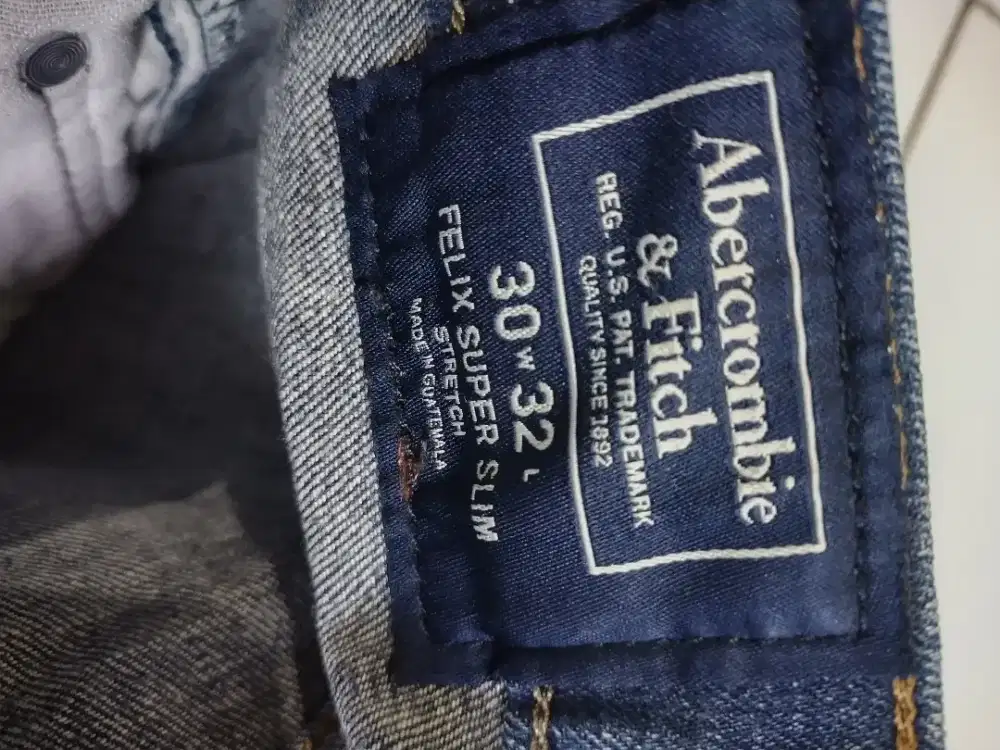 Celana jeans Abercrombie Felix