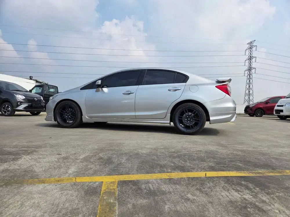 Honda Civic 2013 Bensin