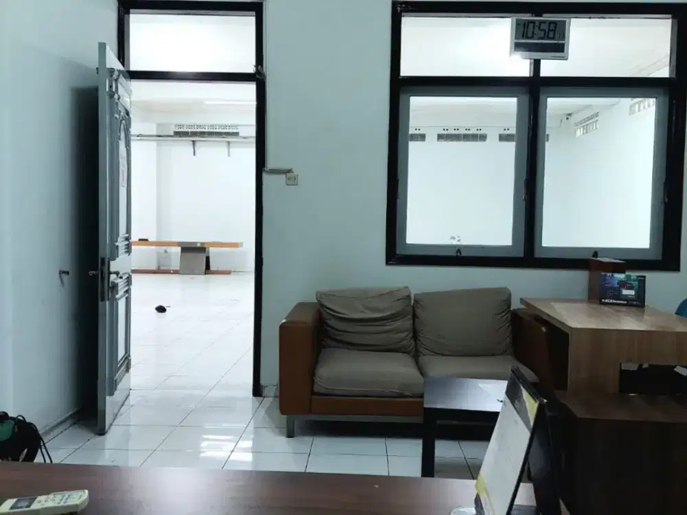 BKR, ANCOL, LENGKONG. RUANG USAHA DENGAN FURNISH DI KOTA BANDUNG