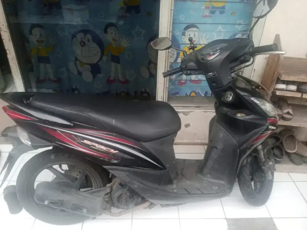 Motor spacy tahun 2010 (bekas)