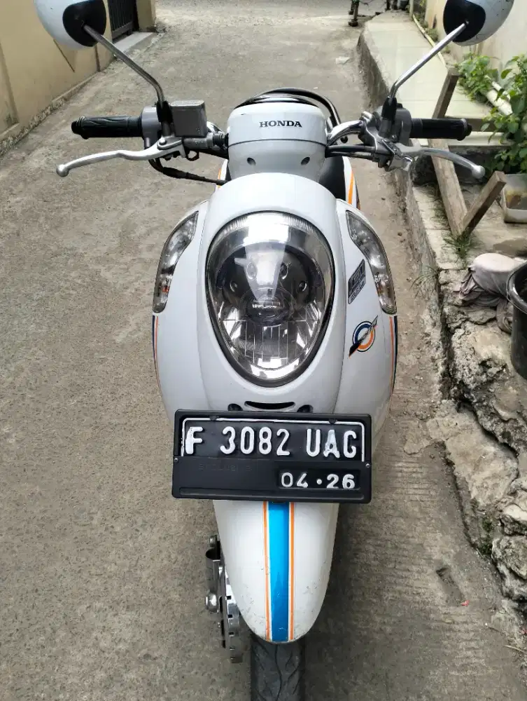 Honda Scoopy 2016