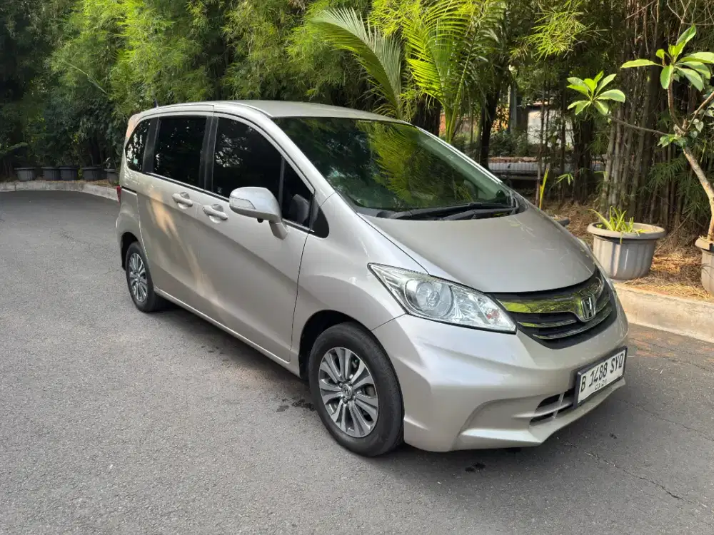 Honda freed s 1.5 at th 2013