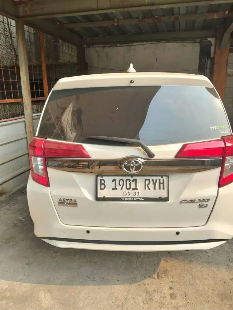 Di jual mobil calya 2025