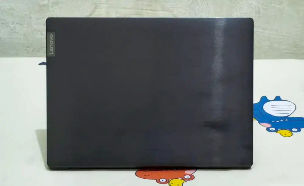 Lenovo Ideapad slim s145 dualvga AMD a9 gen9/8/256 batre awet 3jam