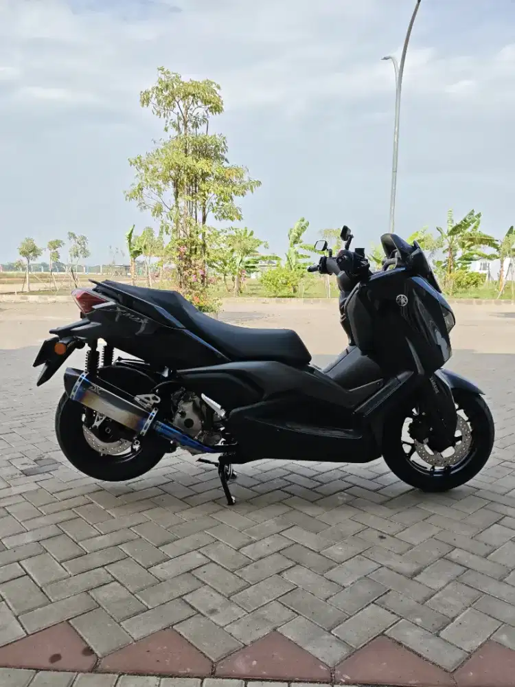 X-Max Connected Tahun 2026