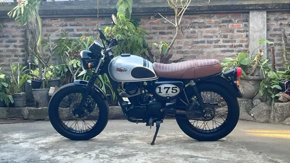 Kawasaki w175 SE