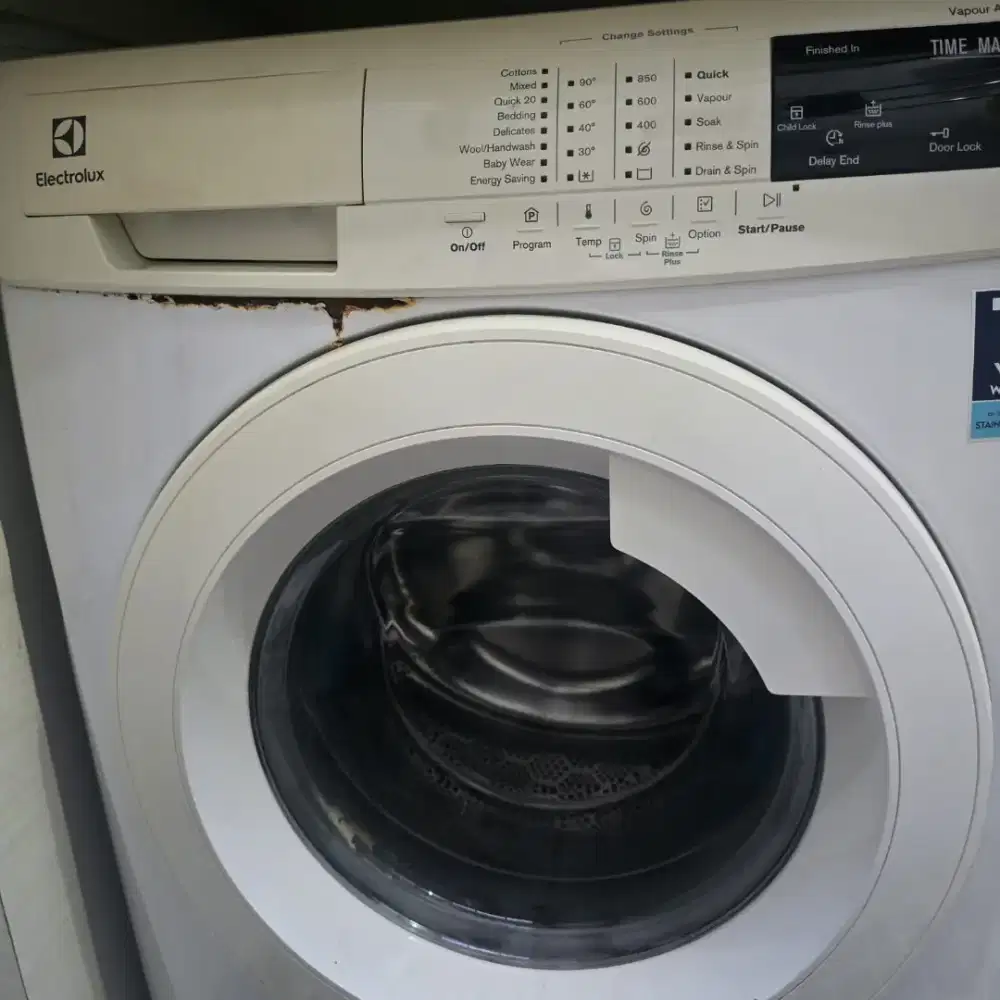 Mesin cuci electrolux