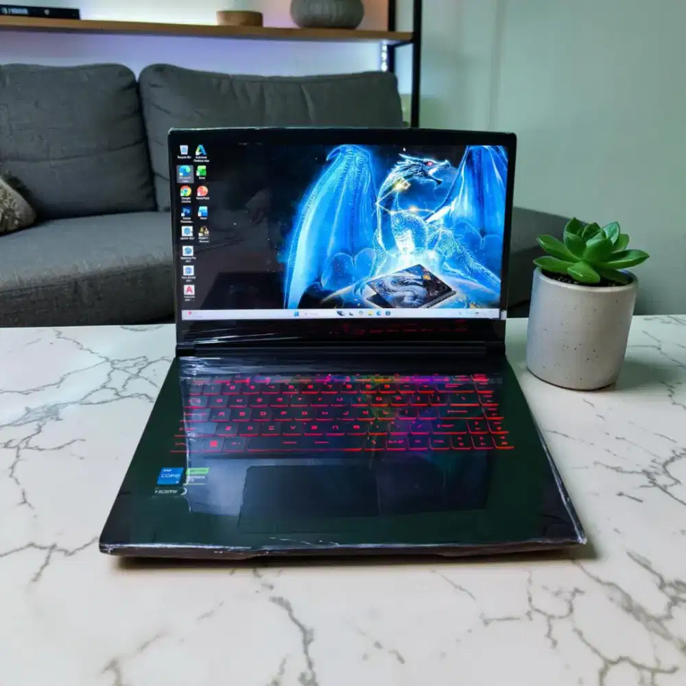 LAPTOP MSI THIN 15 RAM 8Gb SSD 512GB MULUS LIKE NEW FULLSET BOX