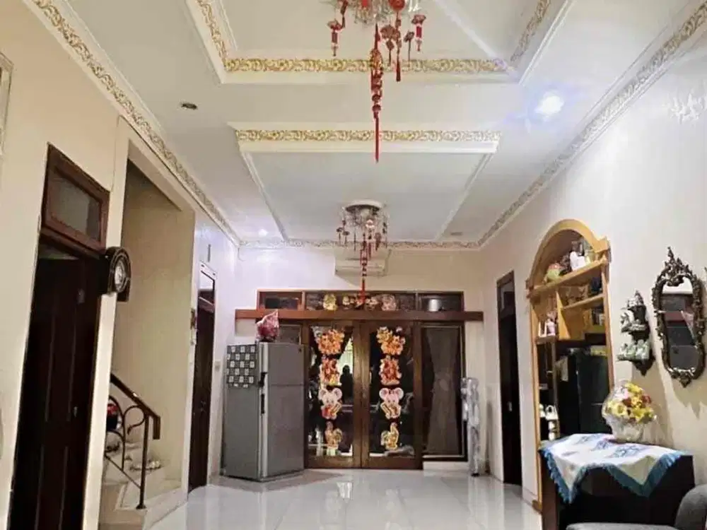 rumah bagus, bangunan kokoh, Plafond tinggi di sunter jakarta utara