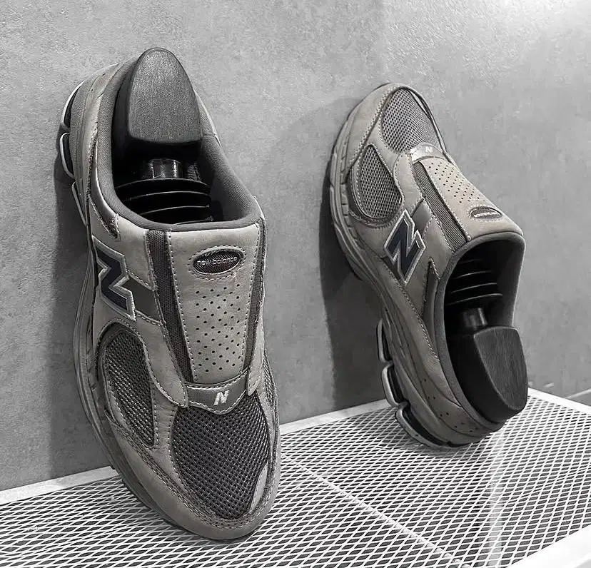 New balance 2002RMX