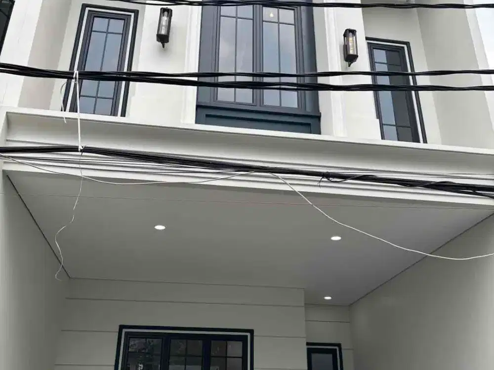 Dijual Rumah baru 2 lt 5,6 x 11 m2 di Kebon Jeruk 100 m2 ke Jln Panjang ada 3 kt 3 km carport 2 mobil, acess 1 mobil, bonus kitchen set, gradenza, Ayo survey!