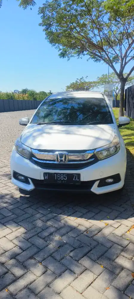Mobil bekas terawat siap pakai