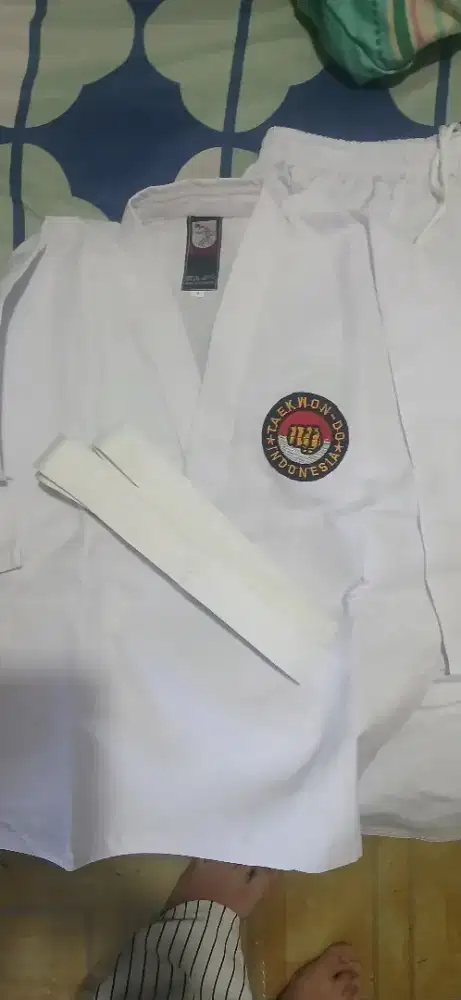 Baju taekwondo anak size 4