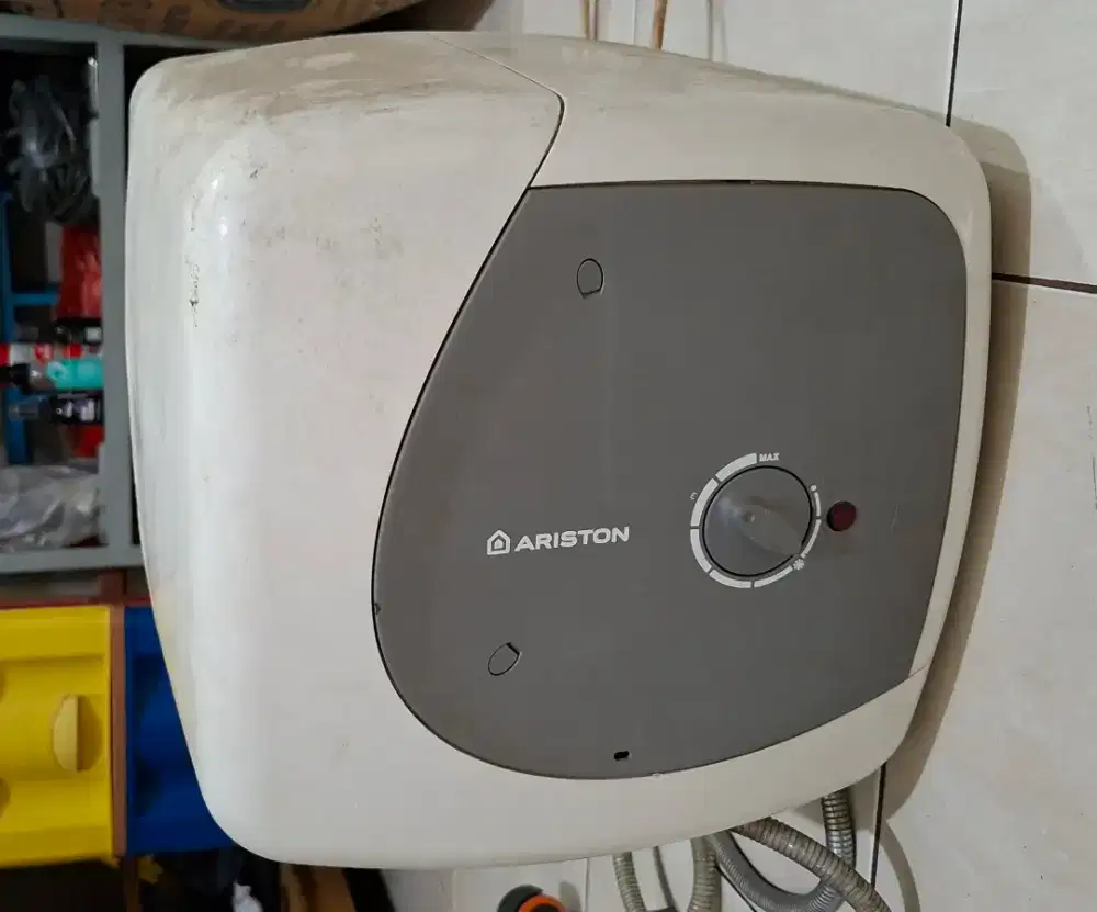 Water heater Ariston