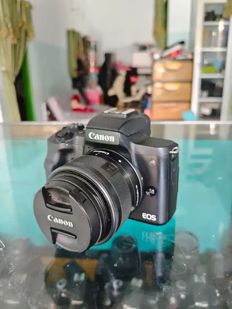 CANON EOSM50 MARK2 15-45MM