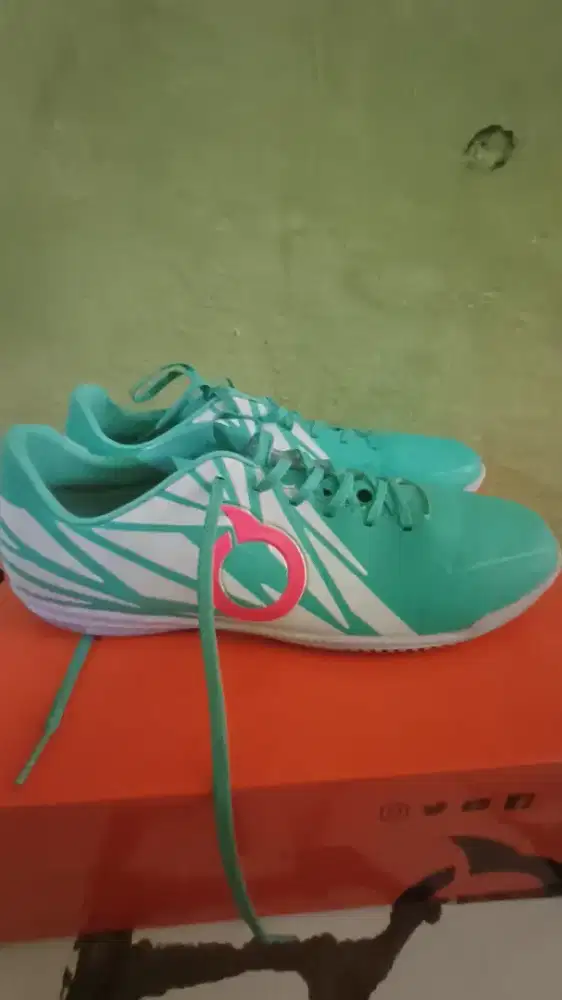 SEPATU FUTSAL ORTUS