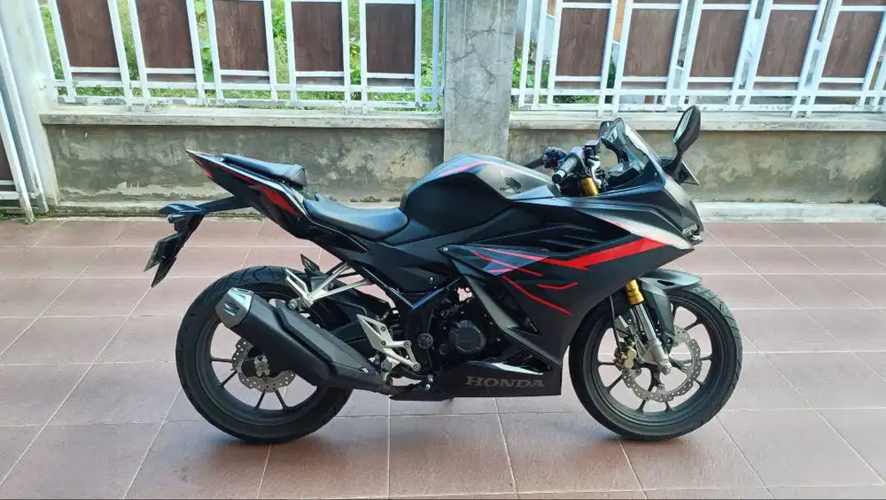 CBR150R 2021 Low KM