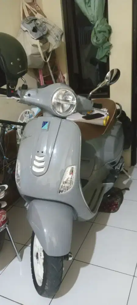 Dijual vespa matic tahun 2025