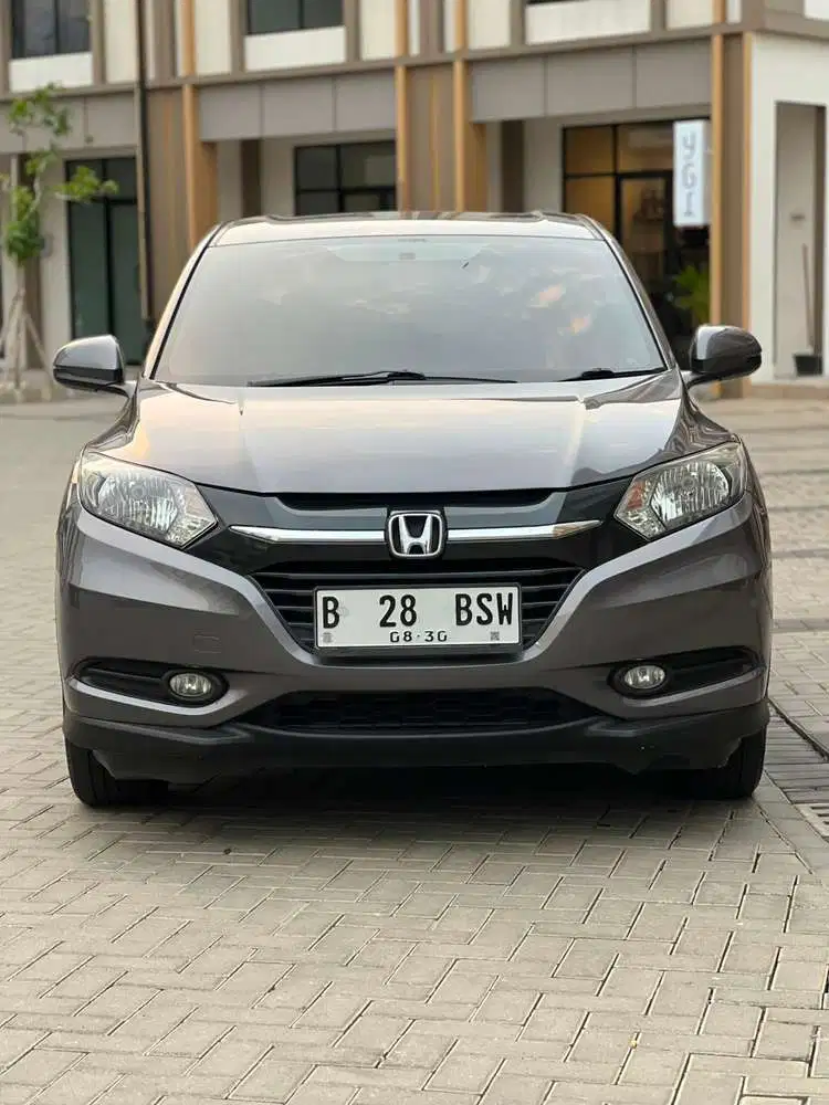 HONDA HR-V 1.5 S MANUAL 2015 - LOW KM & MULUS TERAWAT