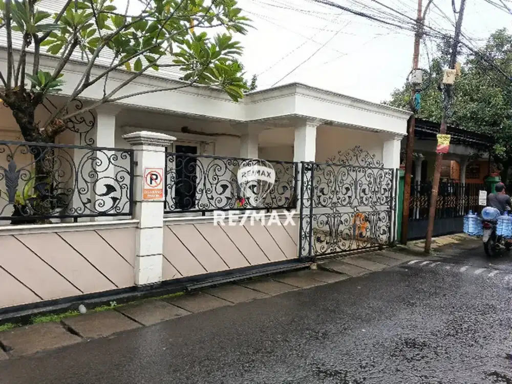 Dijual Rumah Jagakarsa Jaksel LT 278 m² Dekat UI & Tol Kukusan