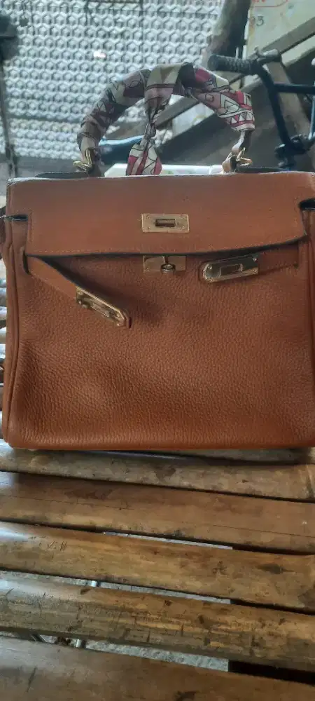 For sale tas he*mes