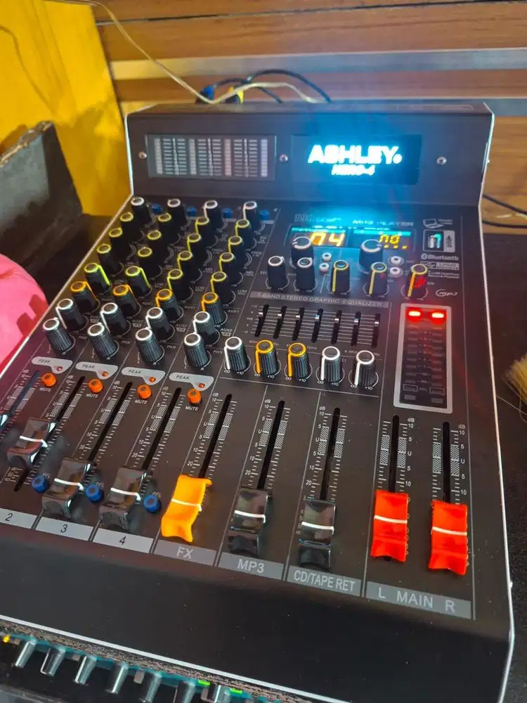 Mixer ashley hero 4