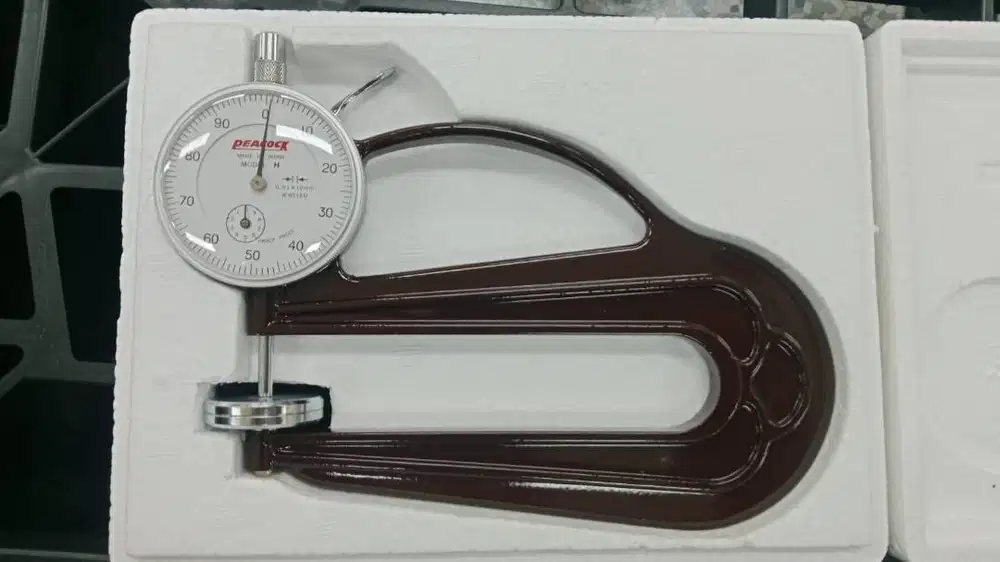 Alat Pengukur ketebalan ( Thickness Gauge ) PEACOCK
