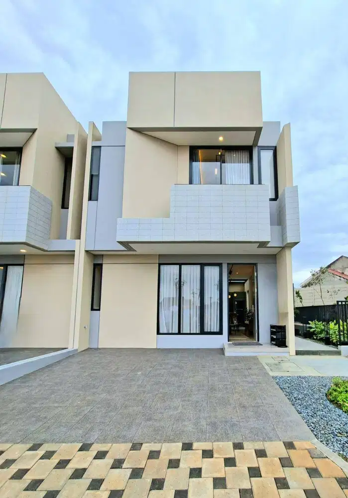 HOT SALE!!!Rumah baru siap huni di discovery riviera bintaro jaya